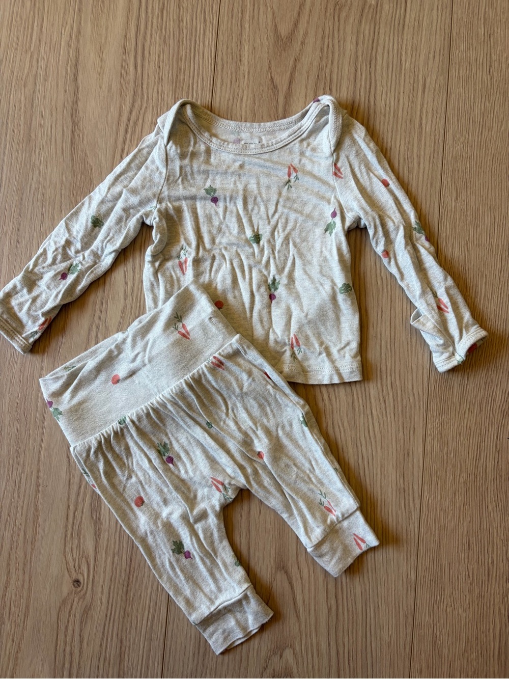 Carter’s Soft Gray Garden Print Pajama Set